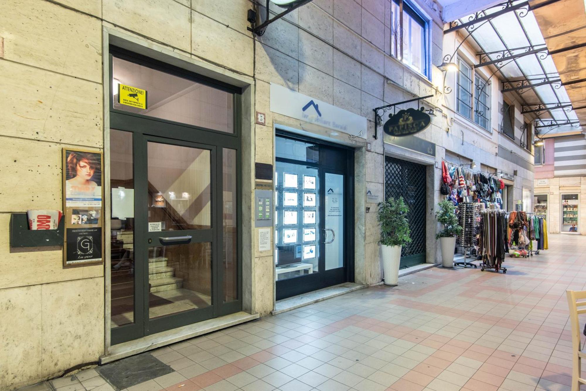 Im International 1 - Galleria Raggio 3/9 Rapallo Exterior foto